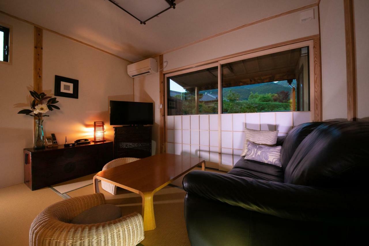 Oyado Den Rikyu Hotel Yufu Exterior photo