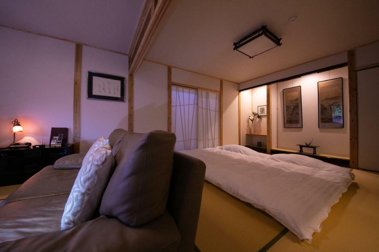 Oyado Den Rikyu Hotel Yufu Exterior photo